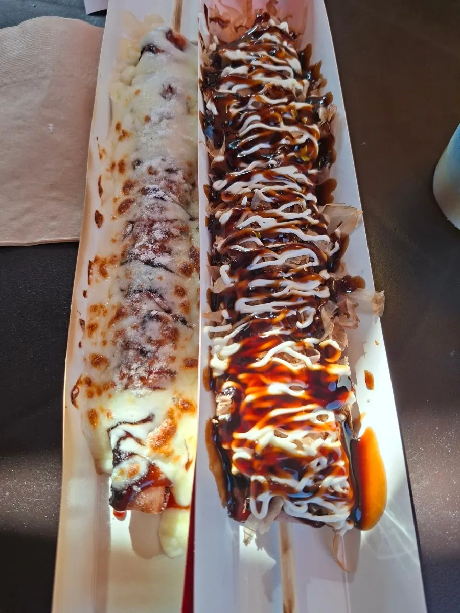 Mild cheese and katsuobushi octopus skewers served first
