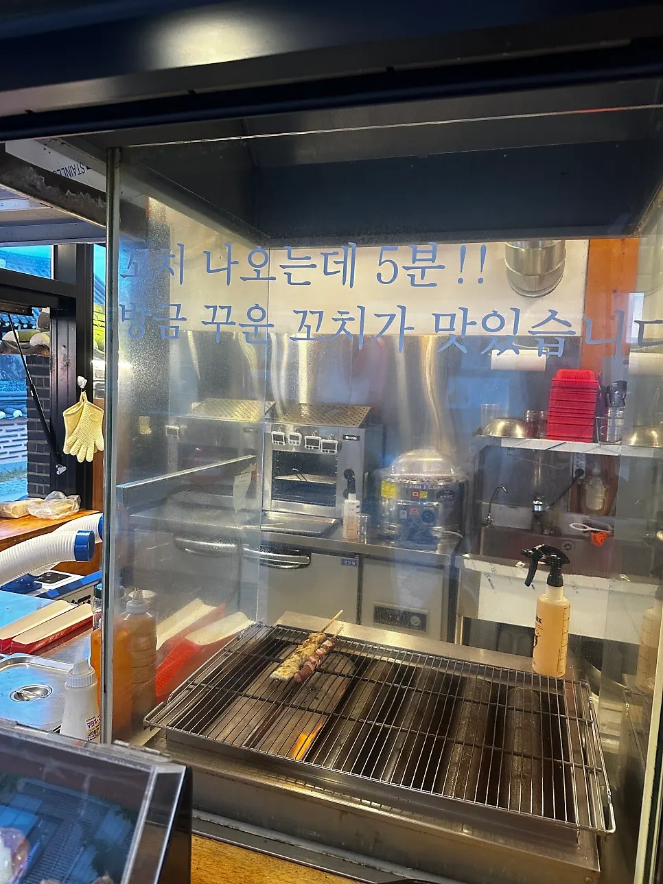Skewer display case and ordering counter