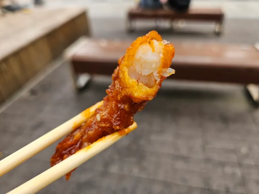 Dakgangjeong and shrimp gangjeong served together