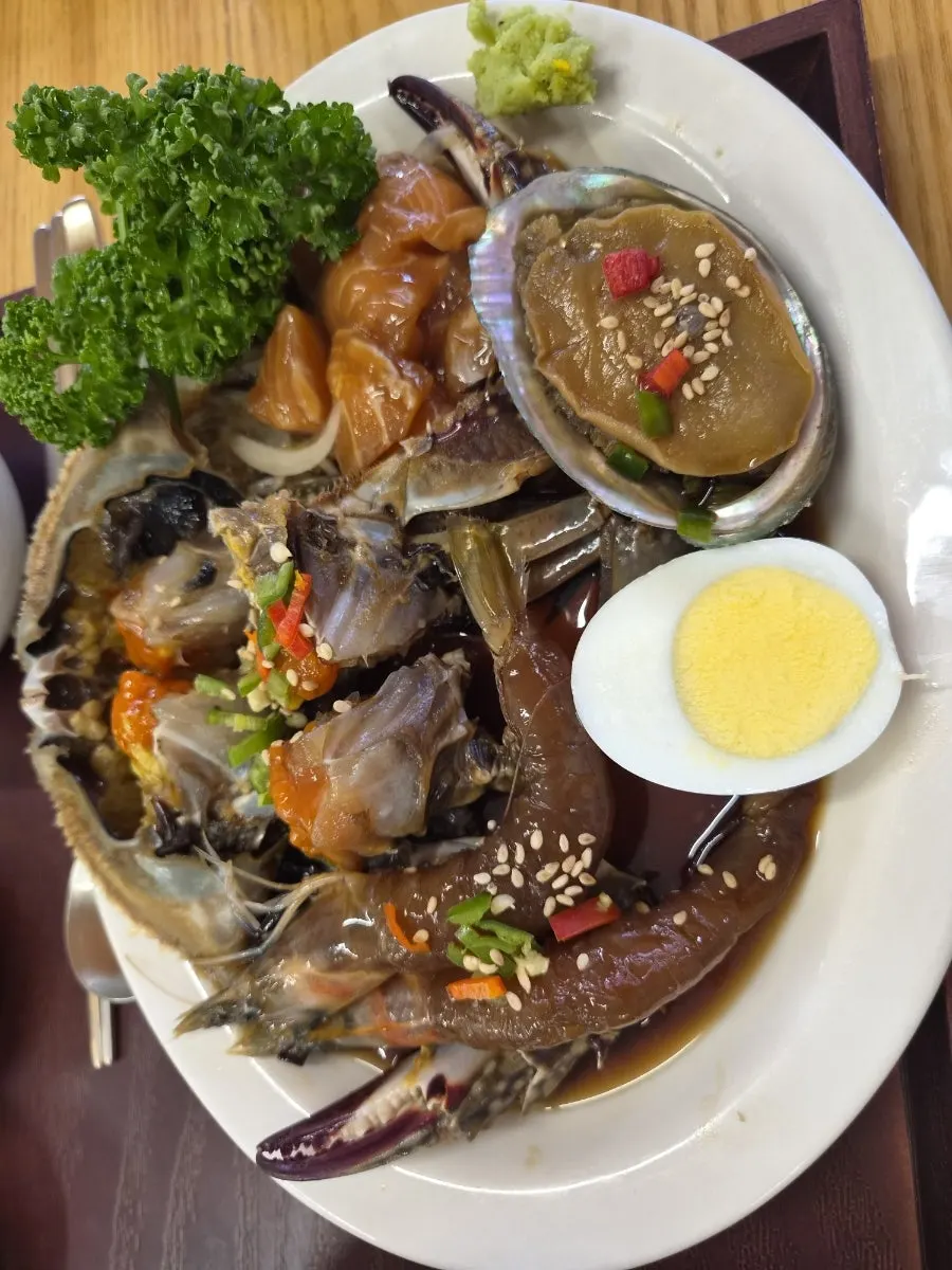 1인 개별로 나온 간장 모둠 한상 전체