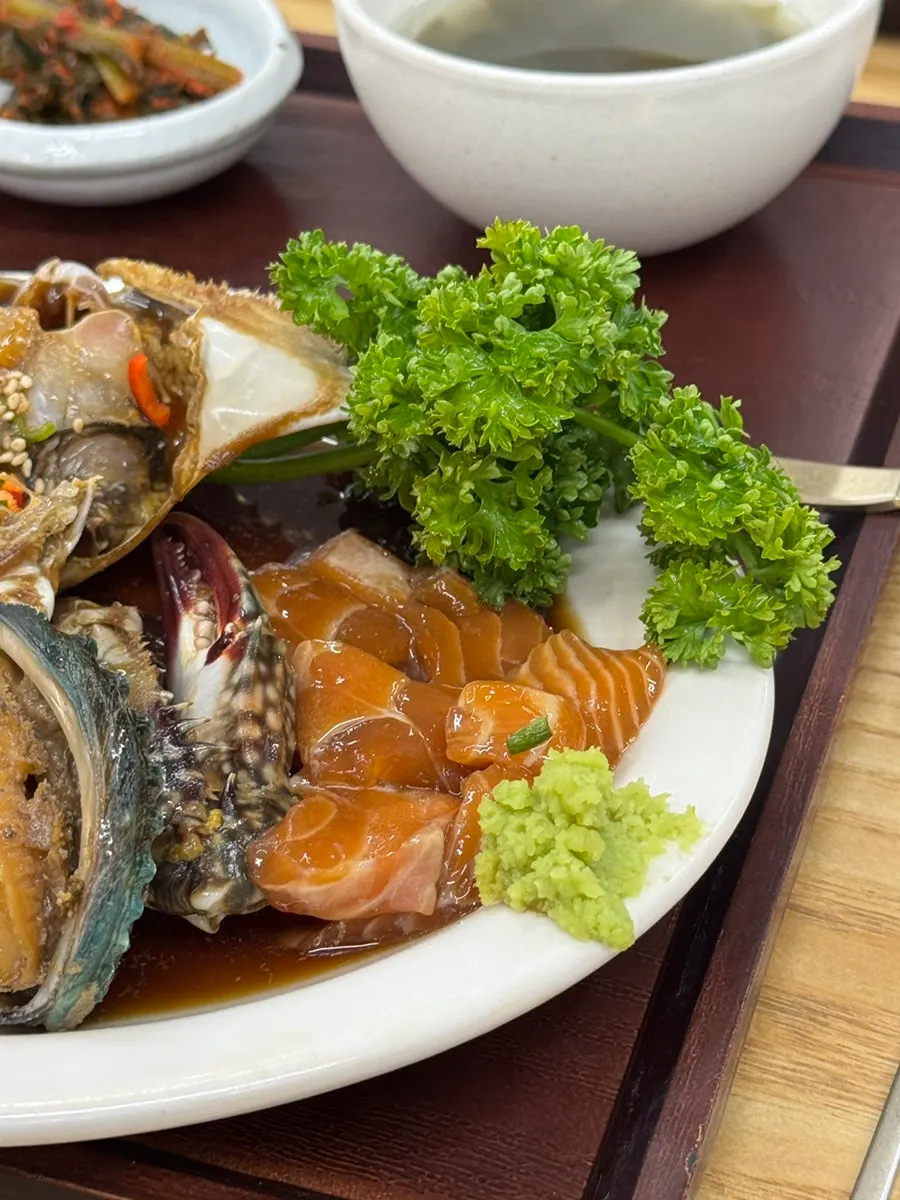 Nutty, rich crab-shell mixed rice