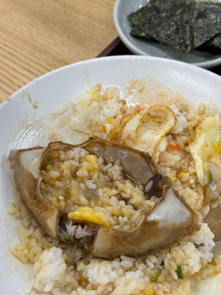 Pale crab meat and rich roe