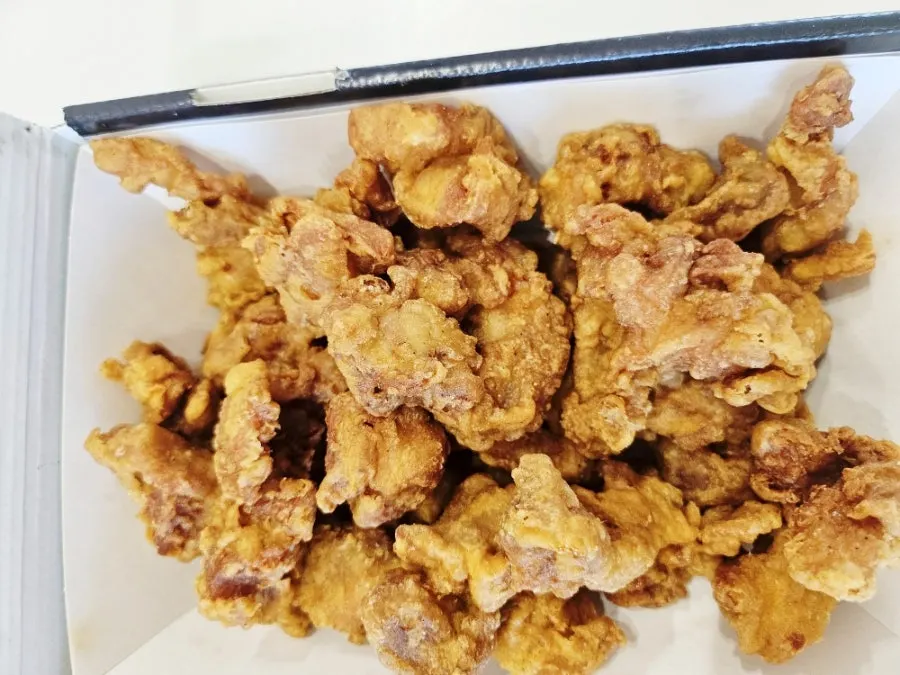 아이와 먹기 좋은 순한맛 닭강정 한 접시