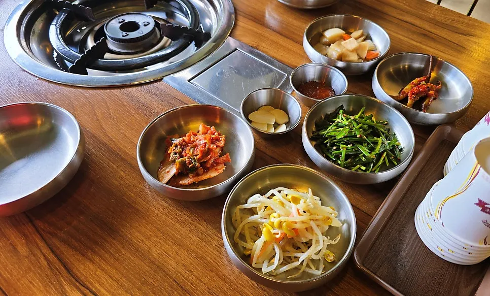 밑반찬 한 상 차림