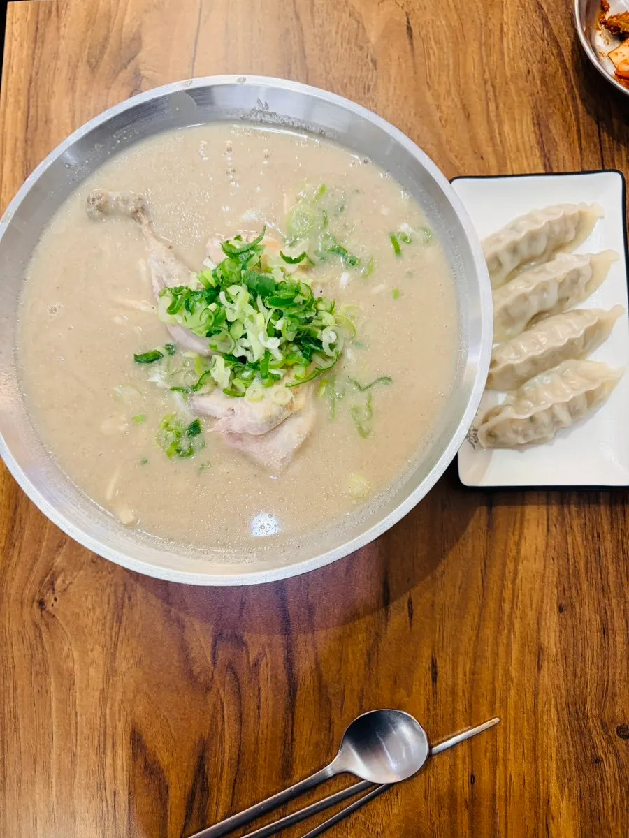 Close-up of the perilla broth chicken kalguksu