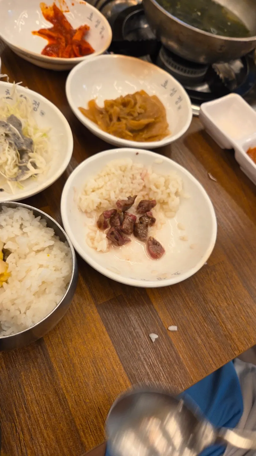 소고기 식사와 주류 가격 문맥
