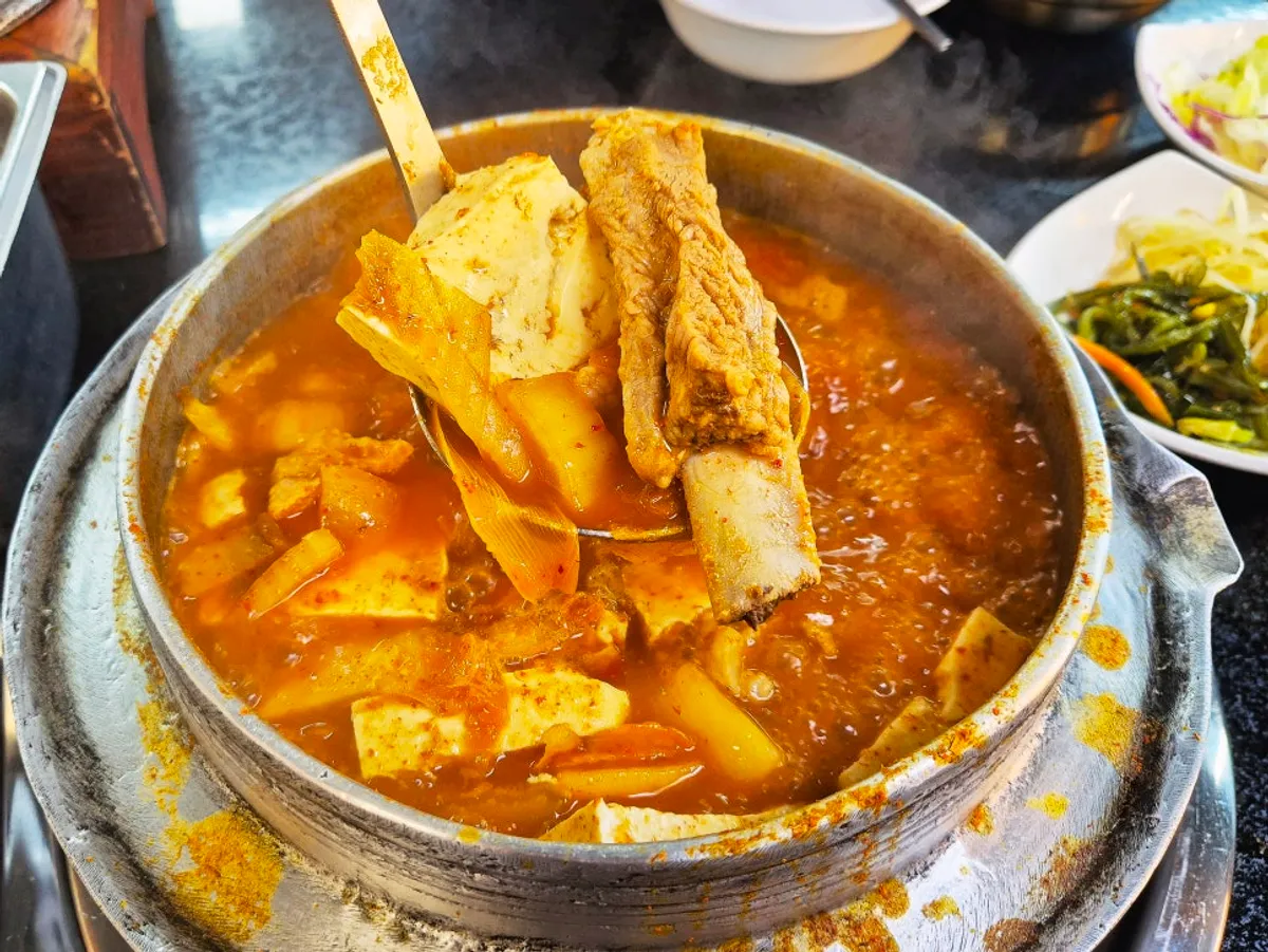 Jeonju House's signature galbi kimchi stew