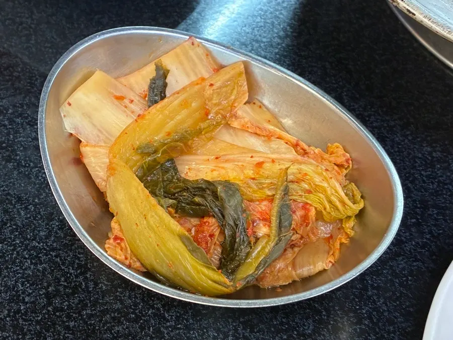 Seasoned eggplant and egg-tofu pancake side dishes