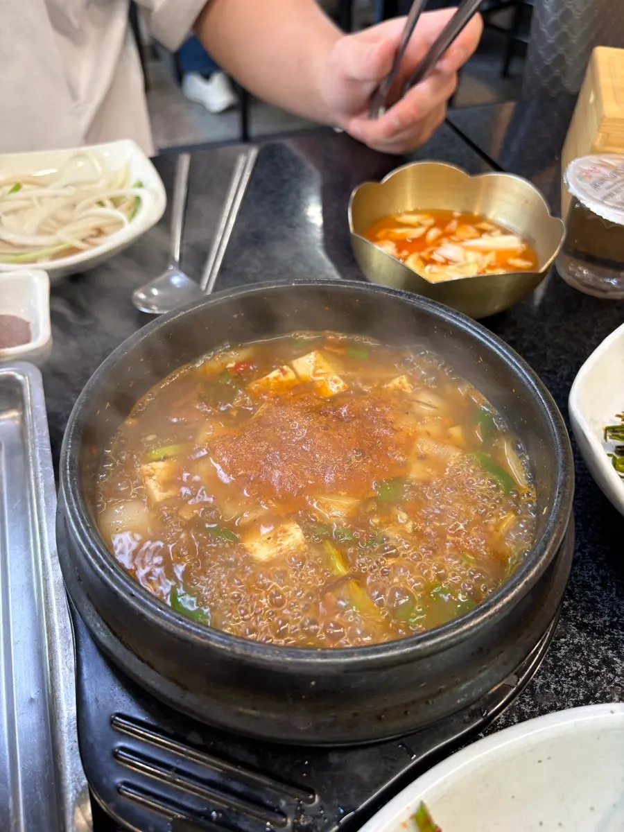 전주하우스 2천원 된장찌개 뚝배기