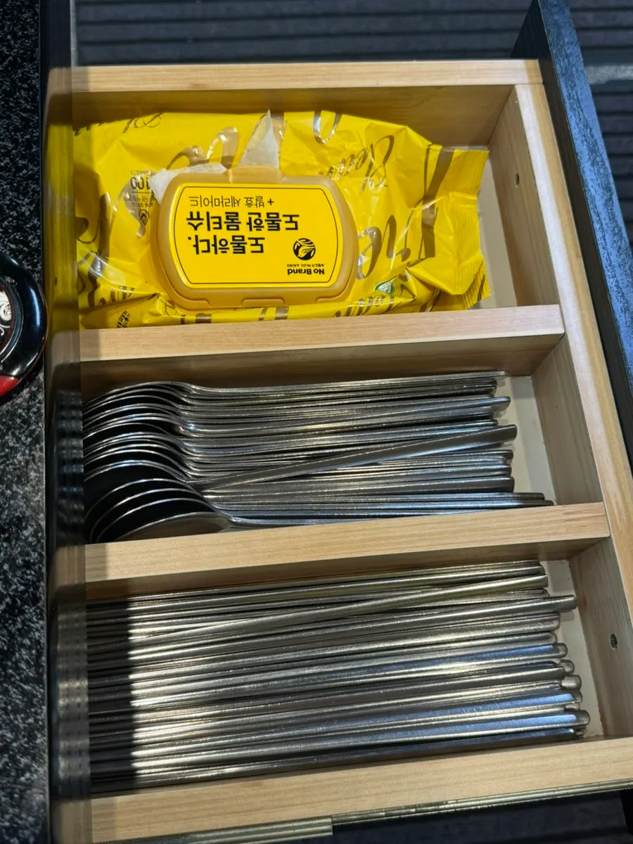 Table utensil holder with wet wipes included