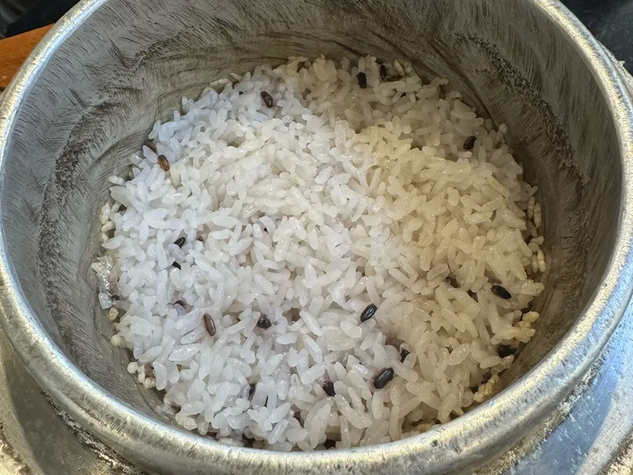 Cast-iron pot rice served alongside the kimchi stew
