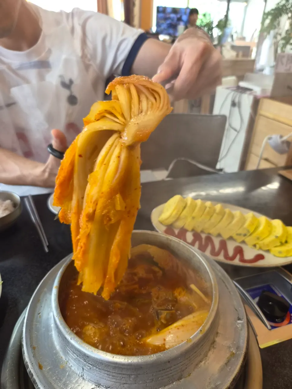 두툼하게 나온 왕계란말이