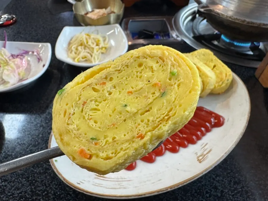 Cross-section of a thickly rolled egg roll