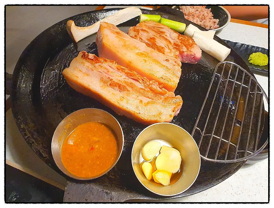 재료가 풍부한 된장술밥 클로즈업