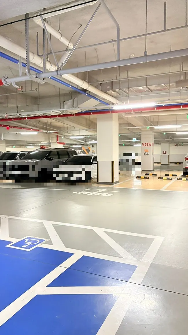 Entrance to the Daebang DMC underground parking lot