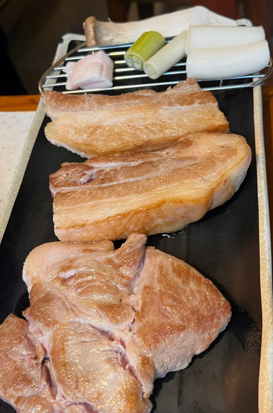 Two-person set with aged pork belly and aged pork neck