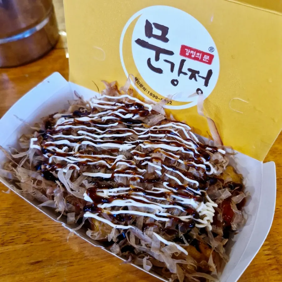 바삭하고 쫄깃한 기본 문어강정
