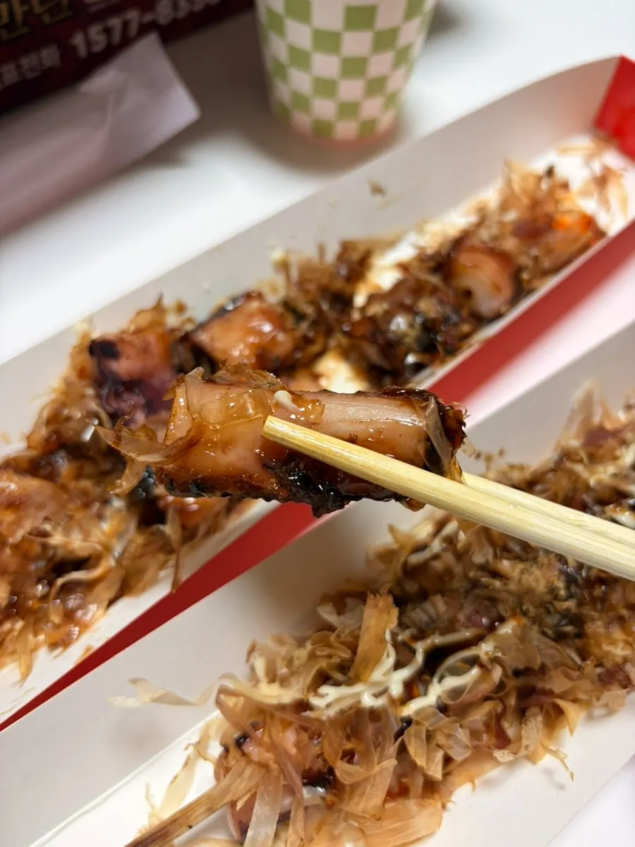 통통한 문어꼬치 식감