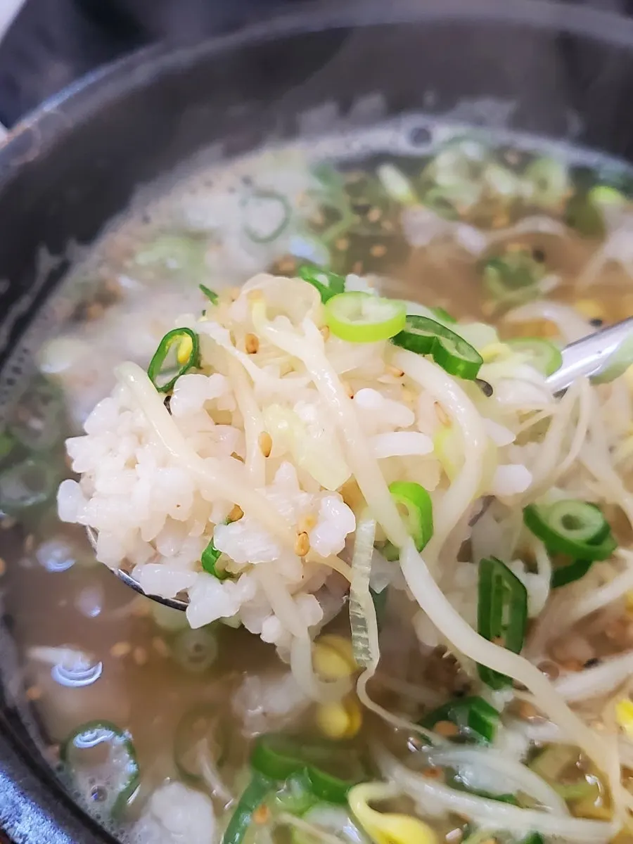 A hot spoonful of bean sprout soup