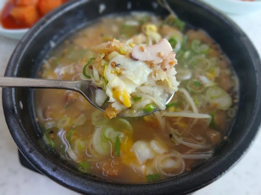 Bean sprout soup with a bowl of rice
