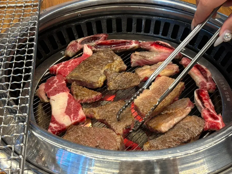 기본 제공 된장찌개와 밑반찬 상차림