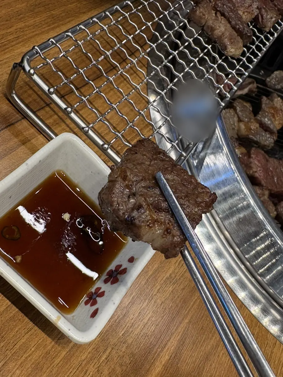 다 구워져 접시에 올려진 소생갈비