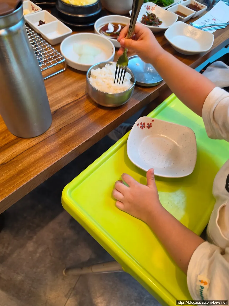 접시에 담긴 소생갈비 한접시 500g
