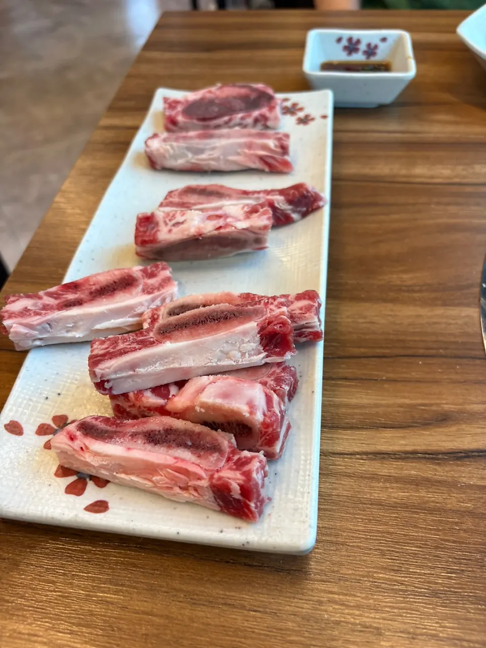 프리미엄 소 생갈비 500g 한 접시