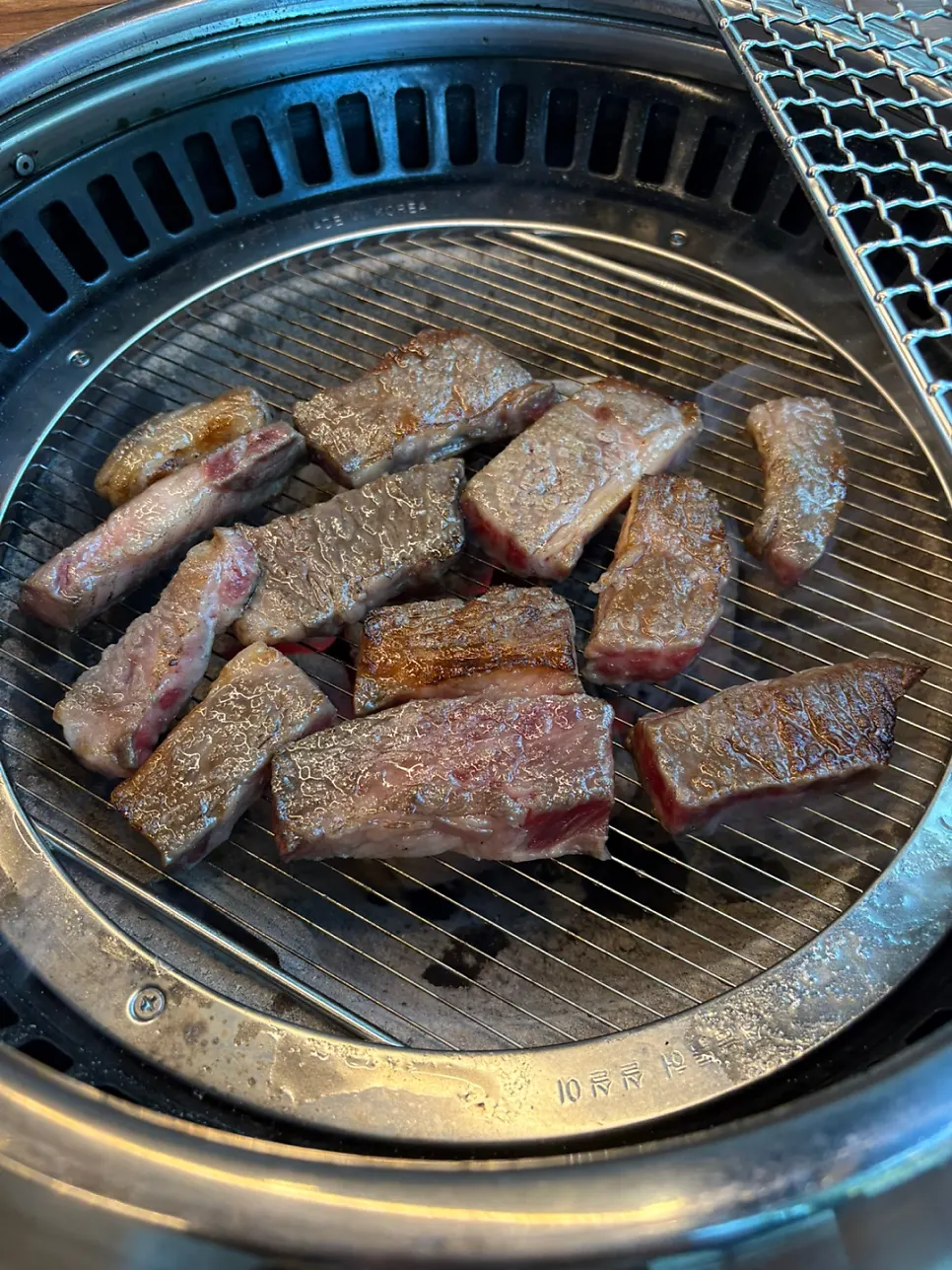 된장찌개와 계란찜이 함께 나온 상차림