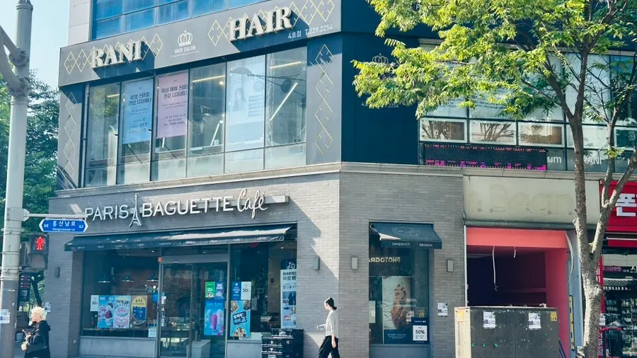 Exterior view of Lani Hair Jeonju Sinsigaji 4th Branch
