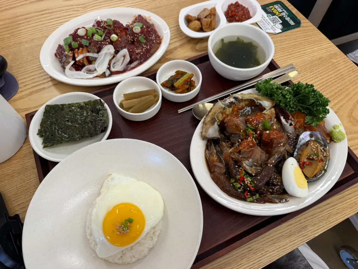 Photo related to a visit to Hanjamae Ganjang Gejang near Jeonju Hanok Village
