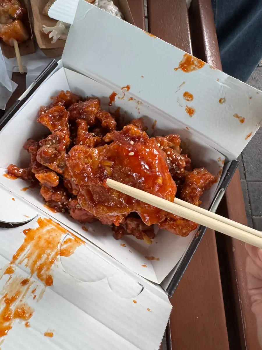 갓 나온 양념 보통맛 닭강정