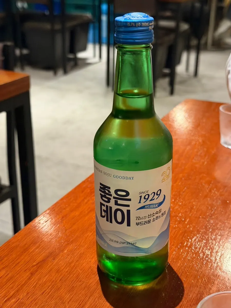 Drinks and anju on the table at Ganbame