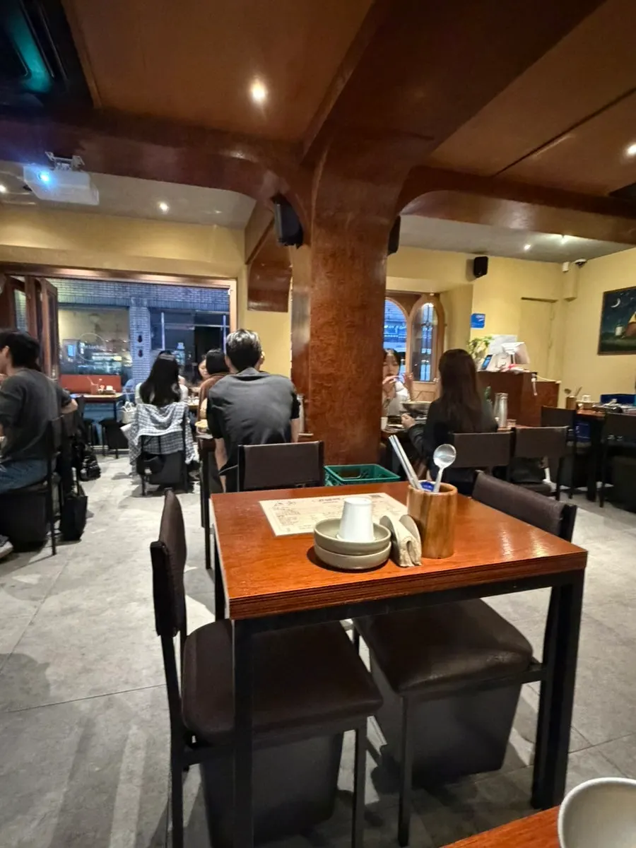 Interior view of Ganbame, a bar in Jeonpo-dong