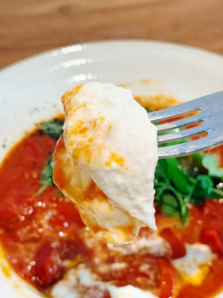 Paprika tomato stew with burrata