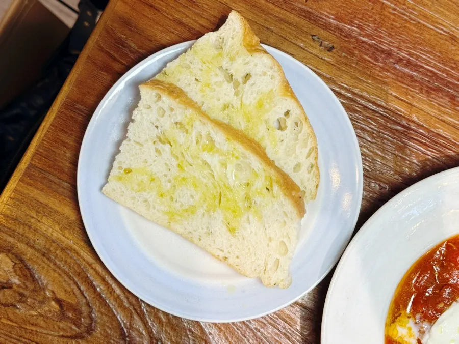 Tomato stew and focaccia