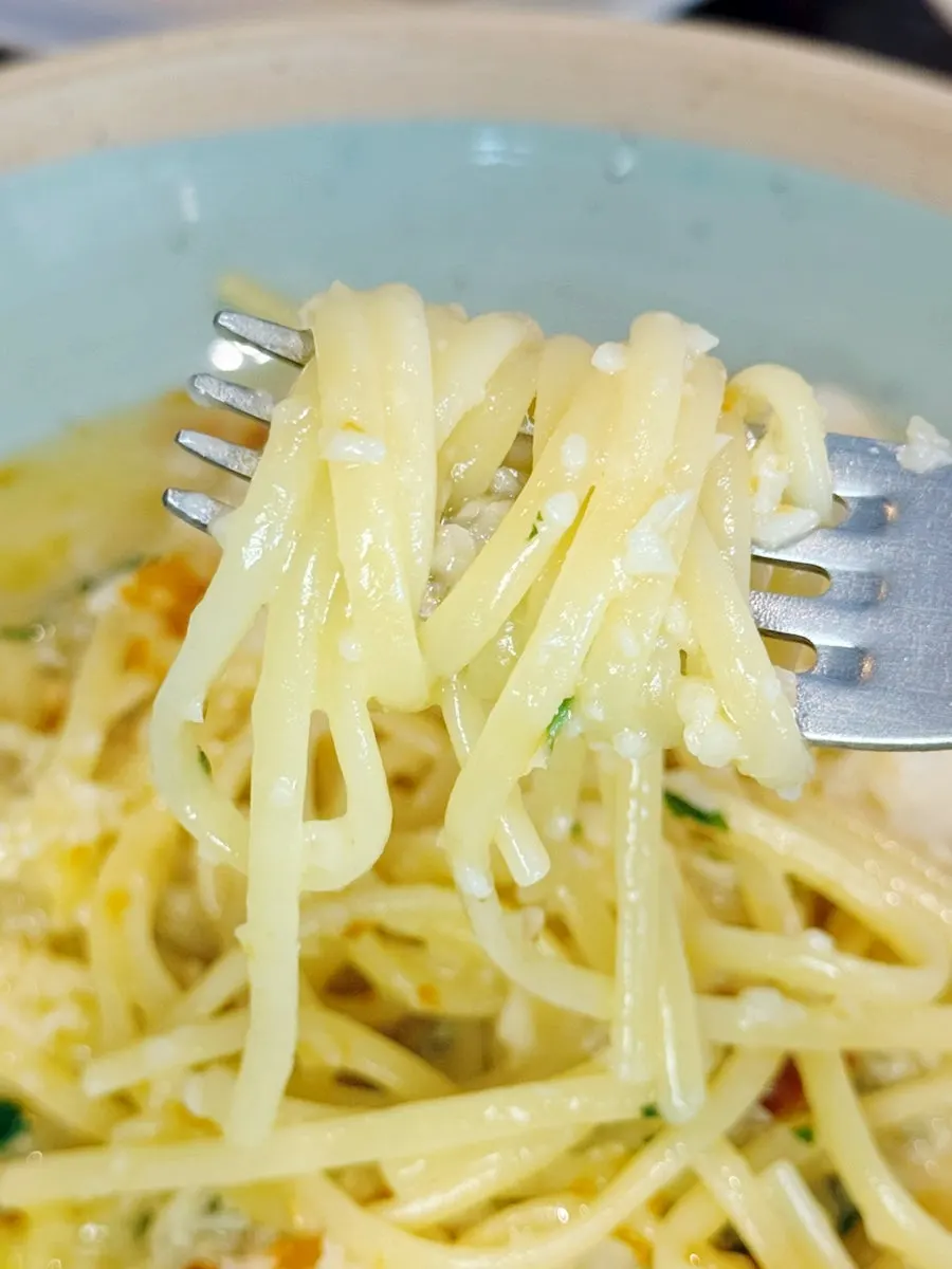 Bottarga pasta with garlic and olive oil