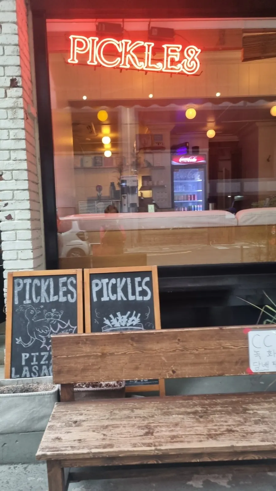 Interior space at Pickles in Jeonpo