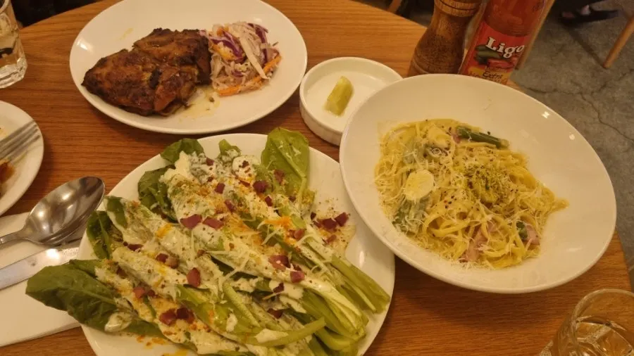 Pasta, two sides, and two drinks set