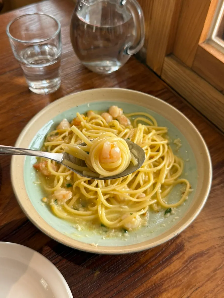 Bottarga aglio olio with plump shrimp