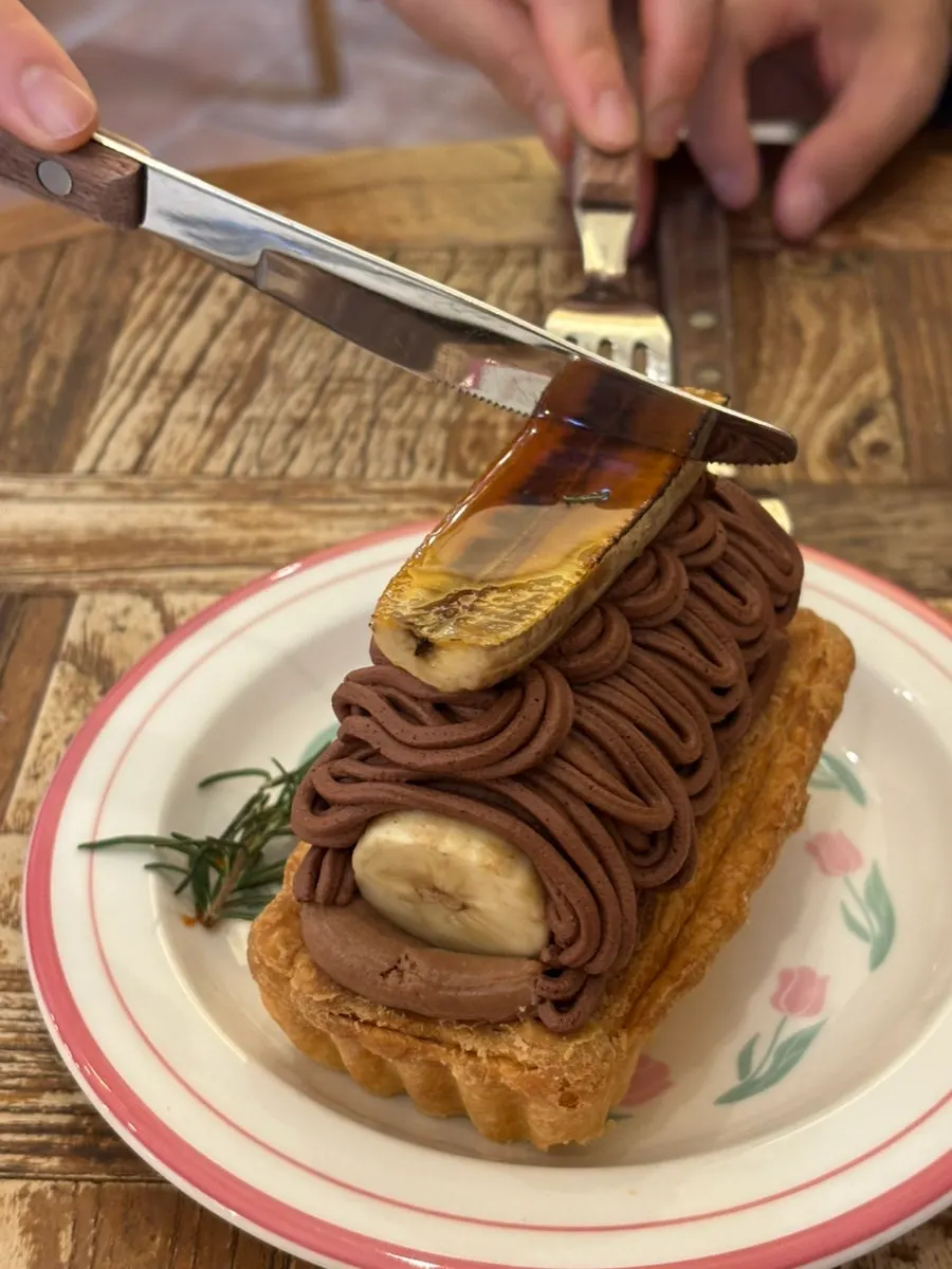 A slice of banana Nutella cream pie