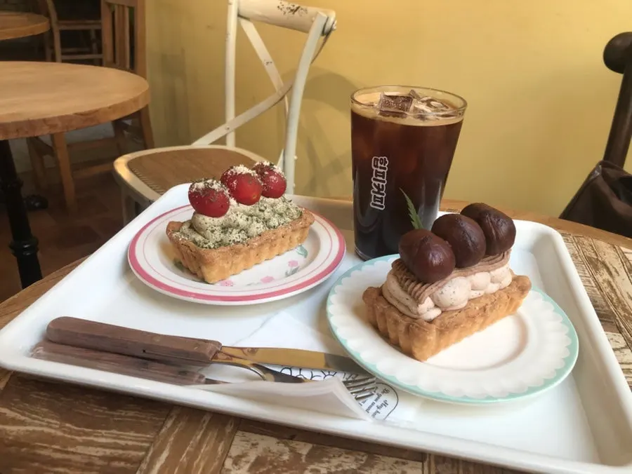 핸드드립 아이스 아메리카노와 디저트
