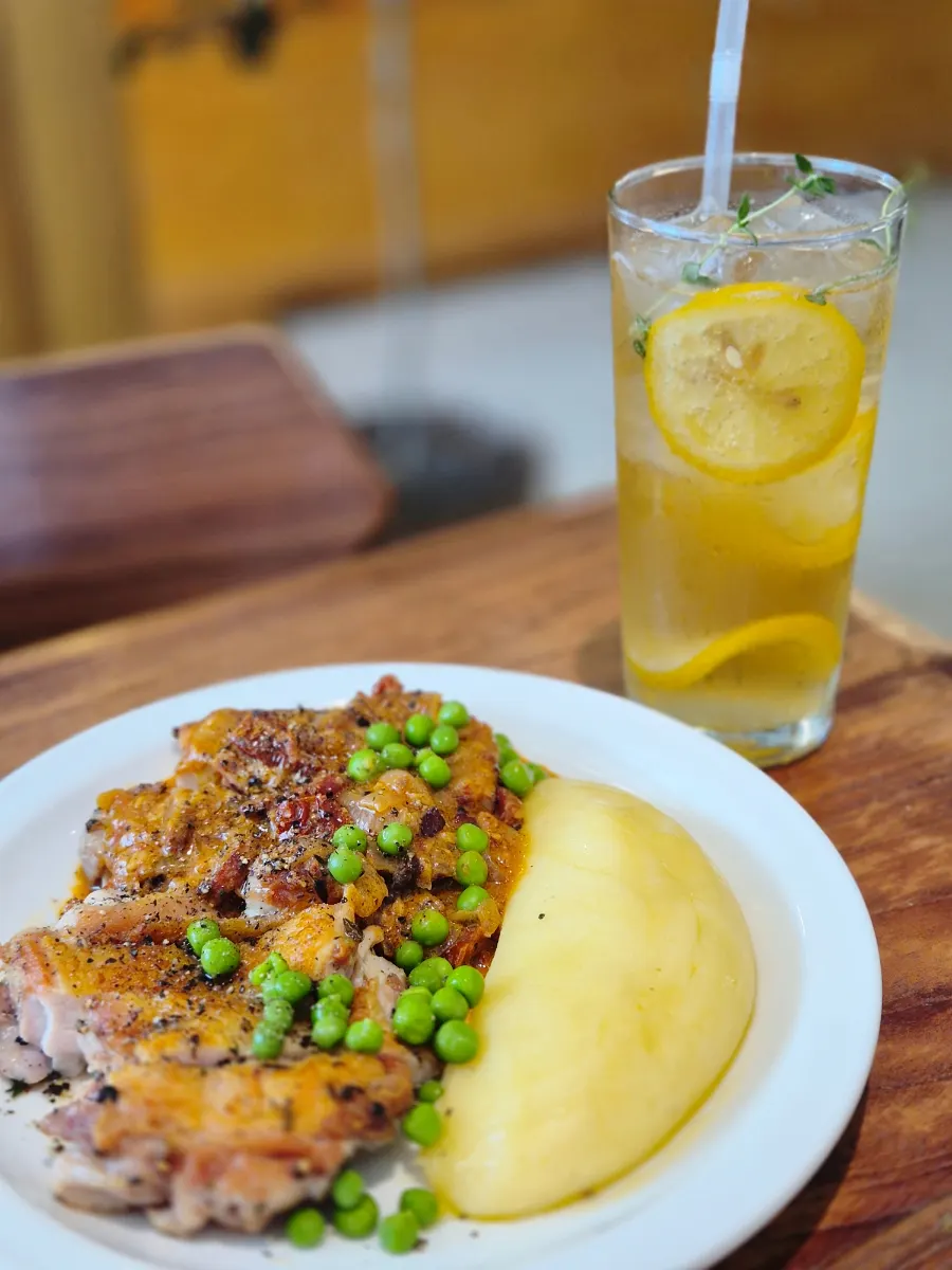 Jeonpo date brunch meal