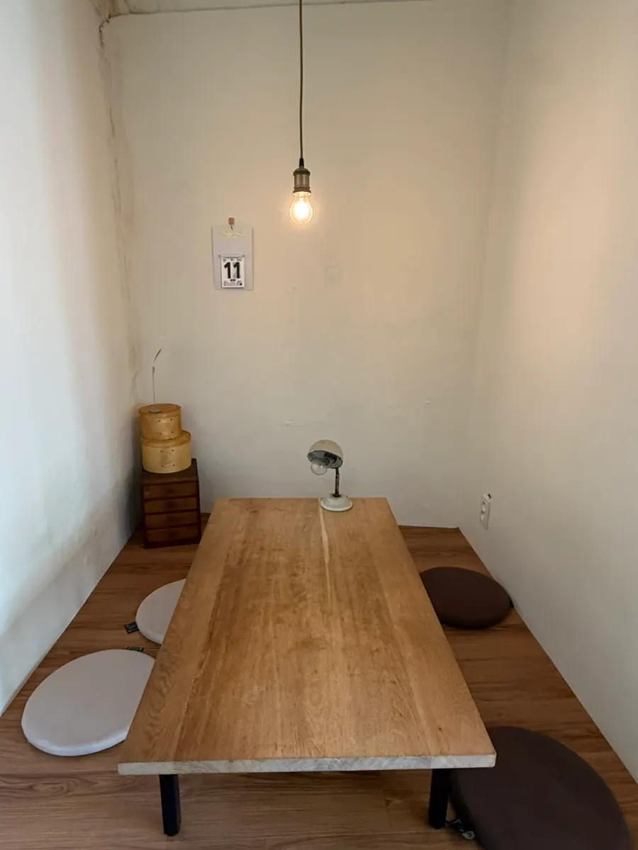 Cozy interior of Sarugak20
