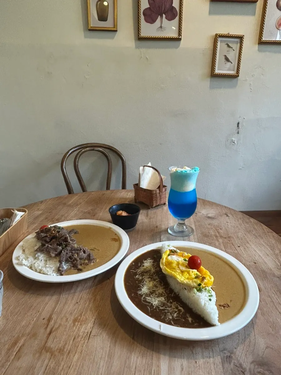 A plate of beef brisket cream curry at Sarugak20