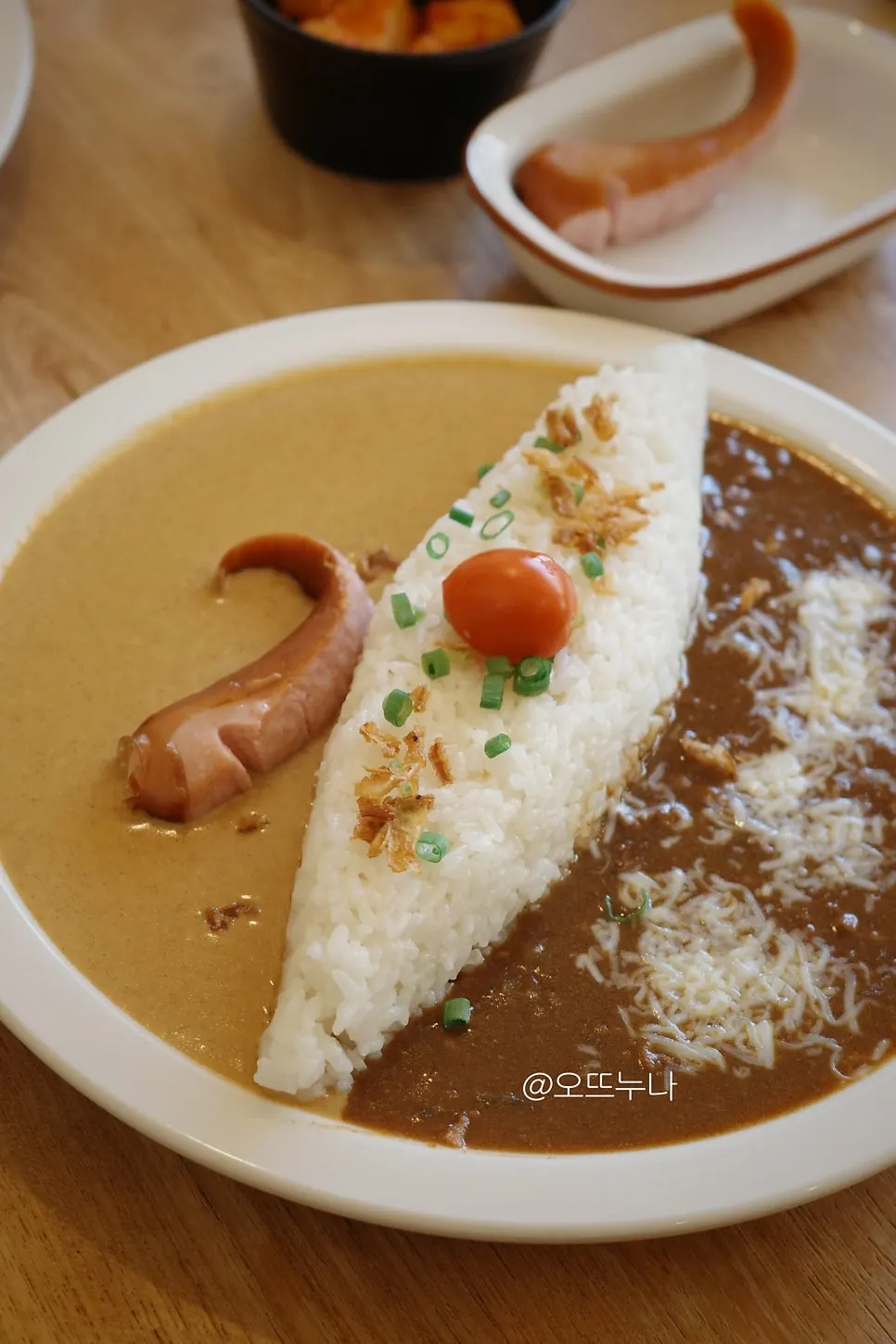 사루각20 반반카레 한 접시