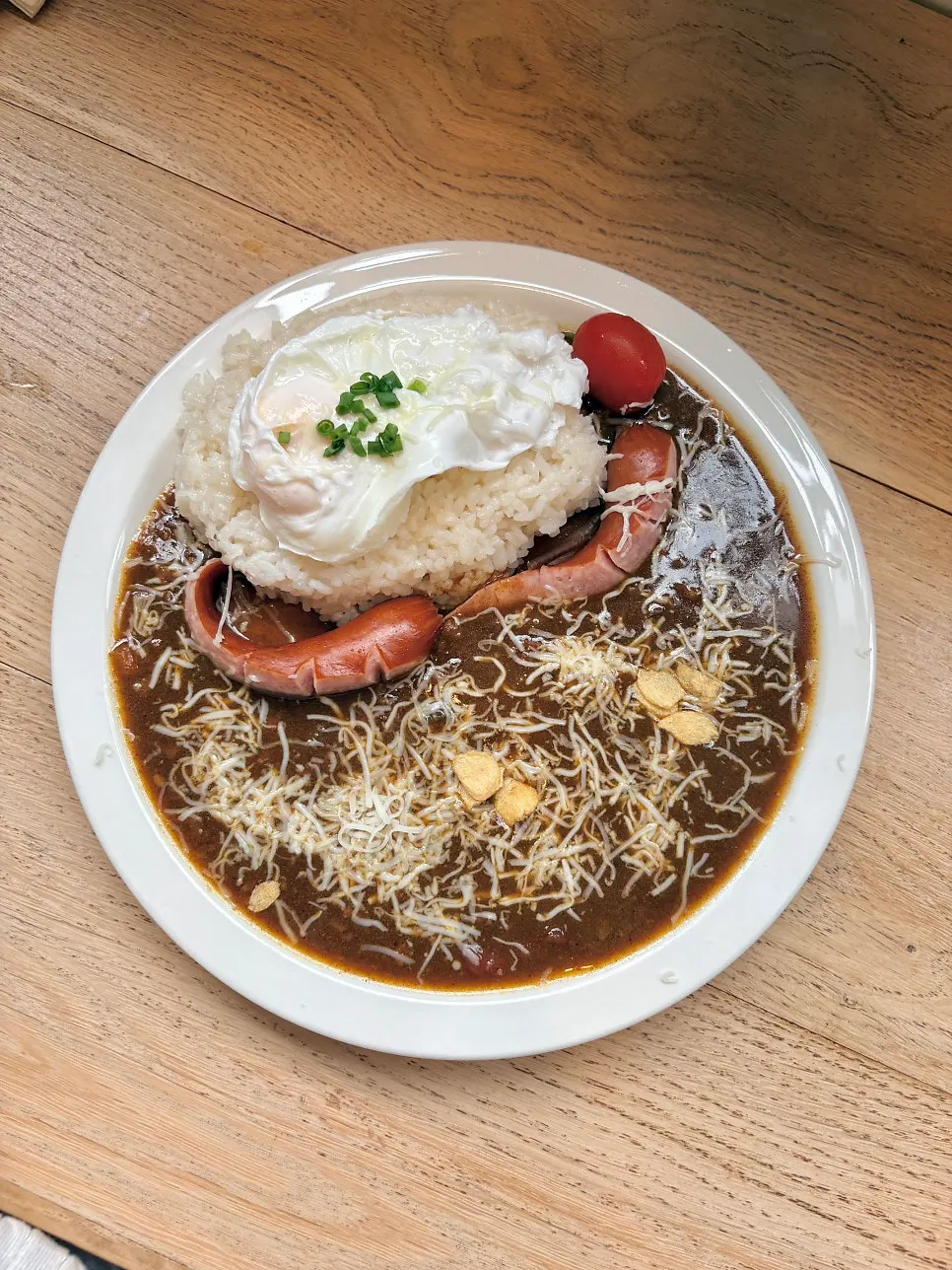 Neatly plated curry dishes