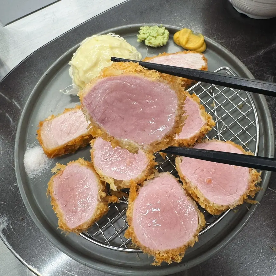 Crisp hire katsu and its tender interior