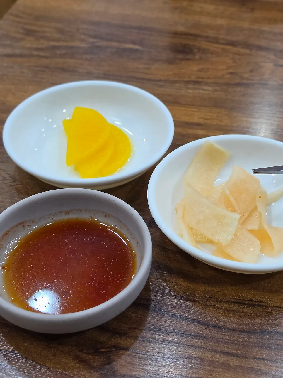 Mul-milmyeon broth with the seasoning mixed in