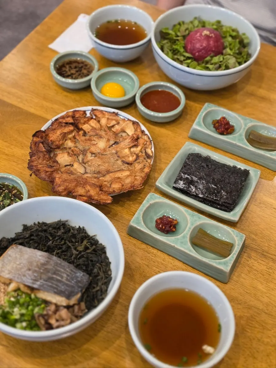 궁채나물과 젓갈, 곱창김 반찬
